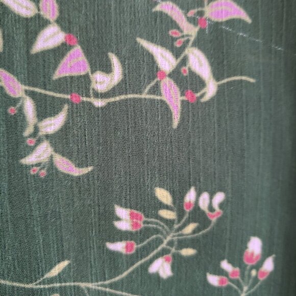 SLATE & WILLOW, Long sleeve floral green blouse - Picture 9 of 13